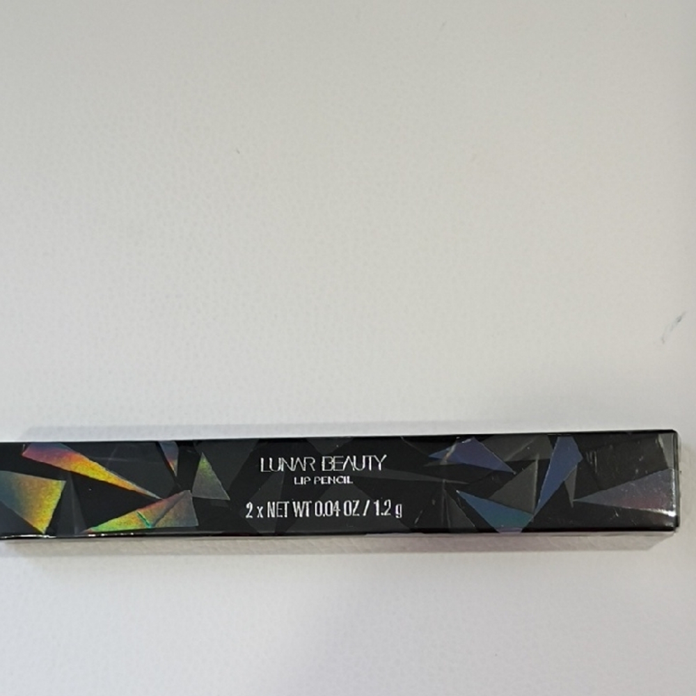 Lunar Beauty Lip Pencil Set In Doodle And Blushing